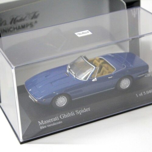 1:43 Minichamps Maserati Ghibli Spider blue - Image 3