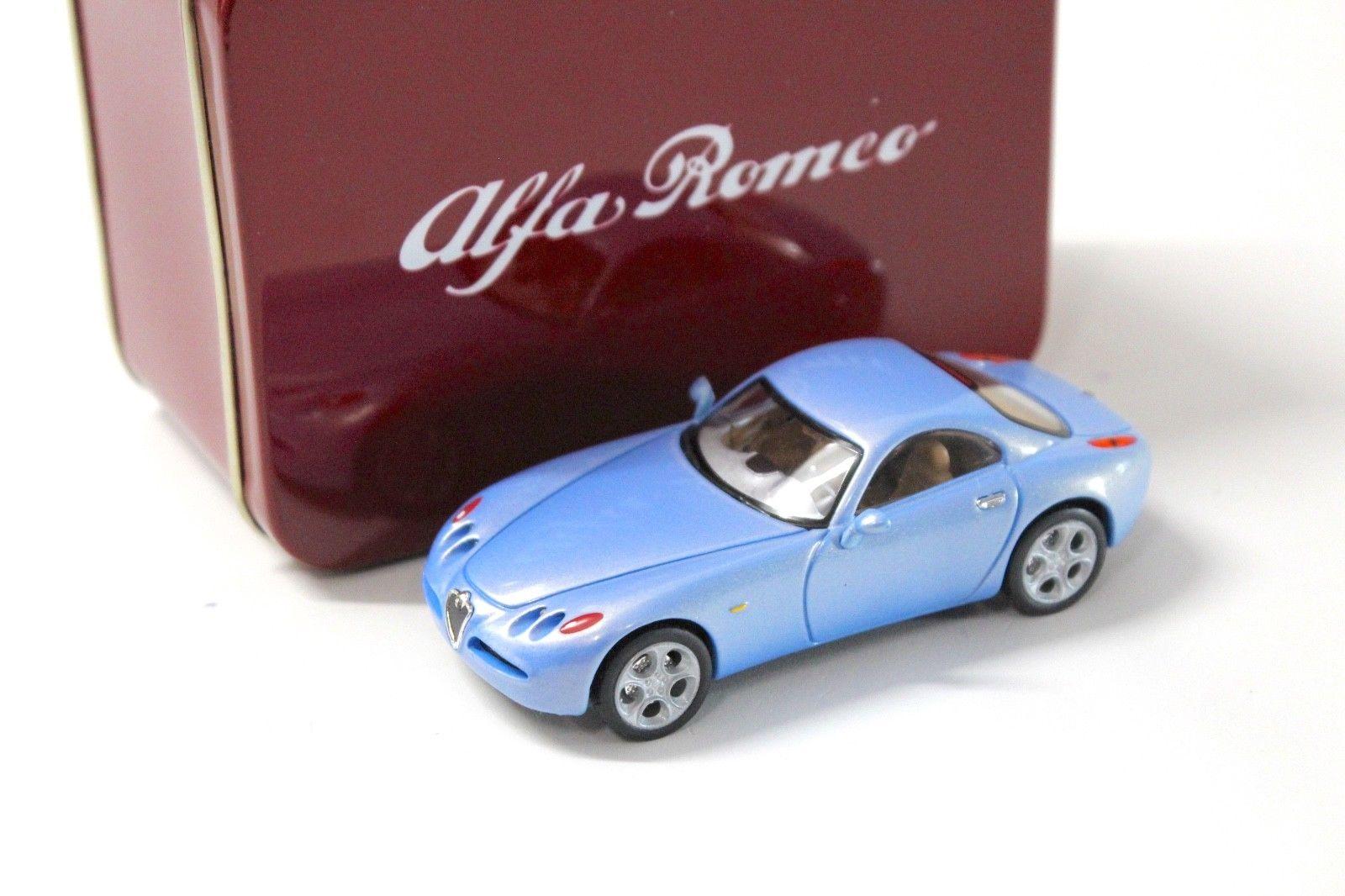 1:43 Solido Alfa Romeo Nuvola blue + metal box SP