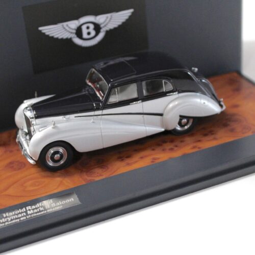 1:43 Matrix Harold Radford Countryman Mark II Saloon blue/ silver metallic