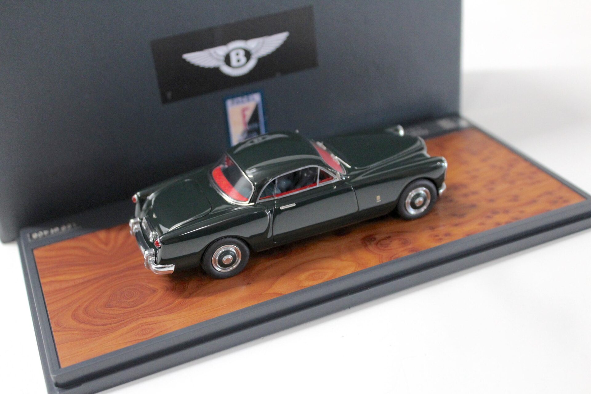 1:43 Matrix Facel Metalon Coupe on Bentley Mk VI Chassis 1951 green