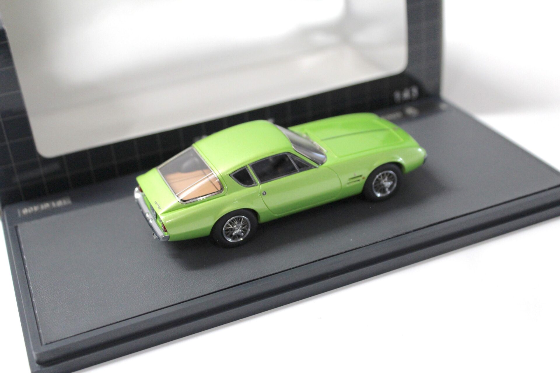 1:43 Matrix Ghia 230S Coupe 1963 green metallic