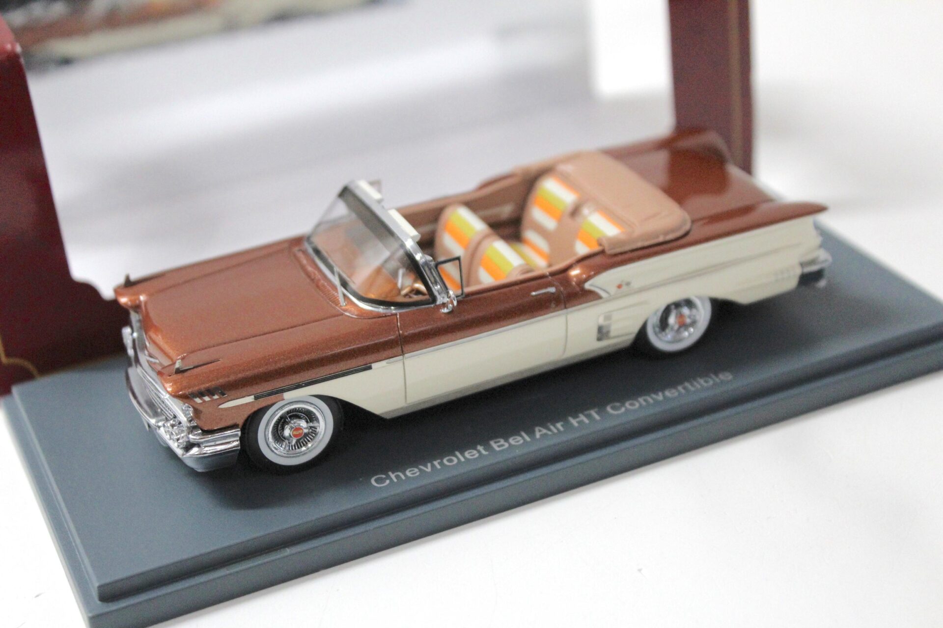 ID 49163 orig.jpg 1:43 American Excellence NEO Chevrolet Bel Air HT Convertible brown/ white