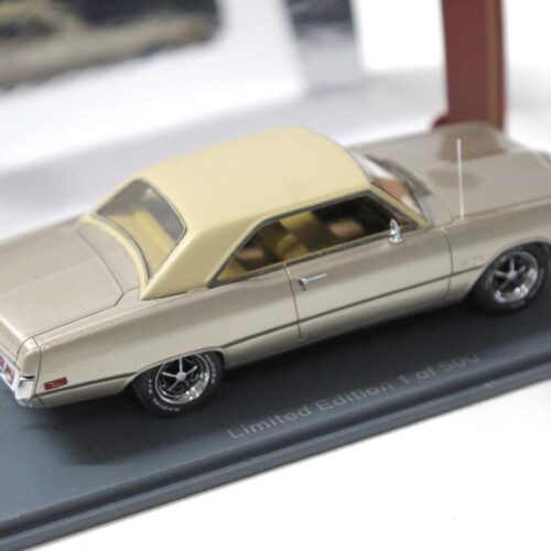 1:43 American Excellence NEO Dodge Dart Swinger beige metallic