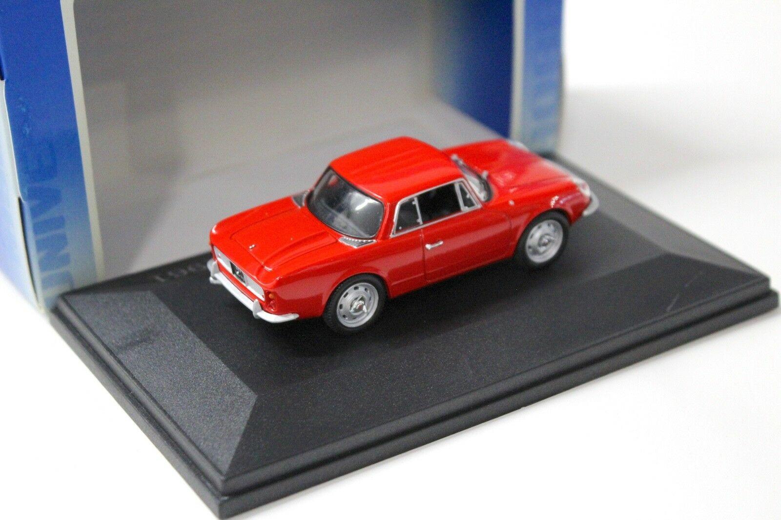 1:43 UH Universal Hobbies Alpine A108 Coupe 2+2 1961 red