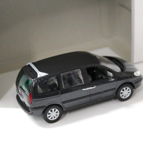 1:43 Norev Peugeot 807 grey/black DEALER VERSION