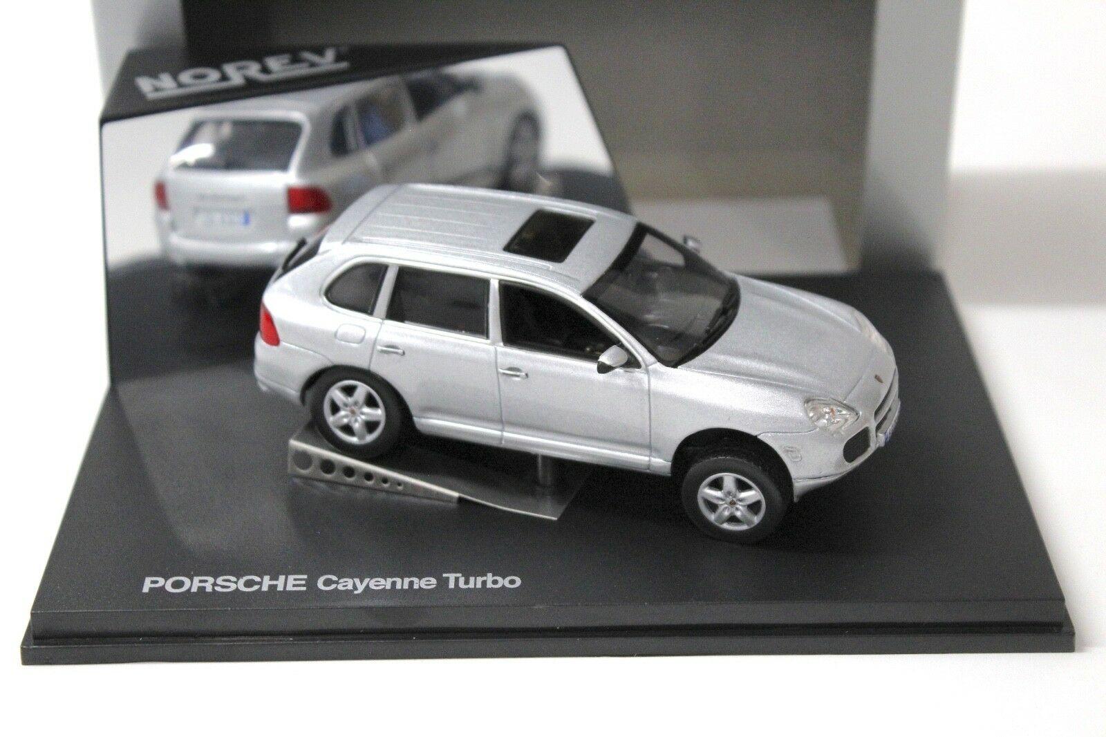 ID 49276 orig.jpg 1:43 Norev Porsche Cayenne Turbo Presentation silver