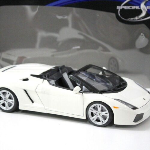 1:18 Maisto Lamborghini Gallardo Spyder white