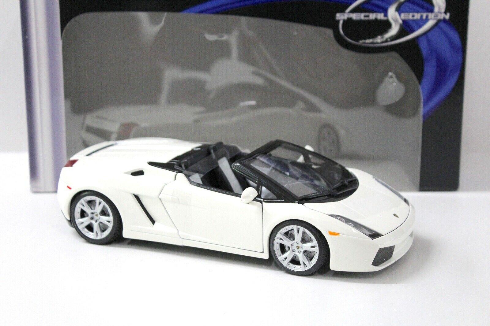 1:18 Maisto Lamborghini Gallardo Spyder white