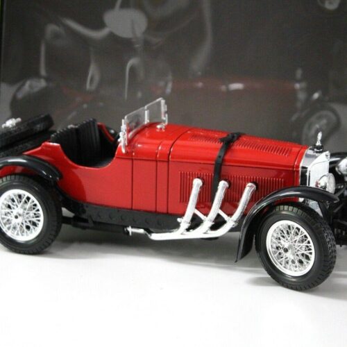 1:18 Bburago Mercedes SSKL red - Image 2