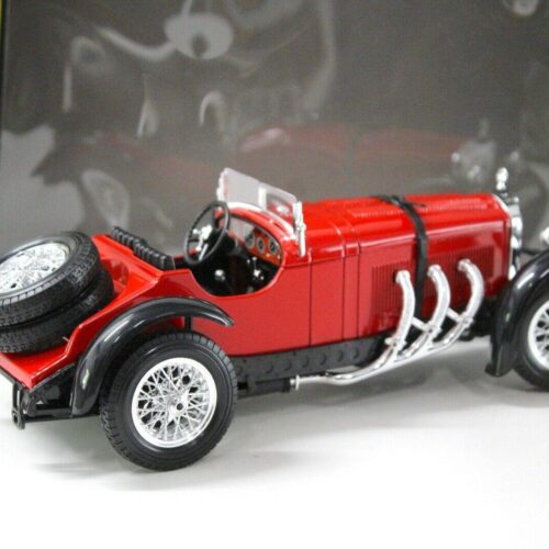 1:18 Bburago Mercedes SSKL red - Image 3