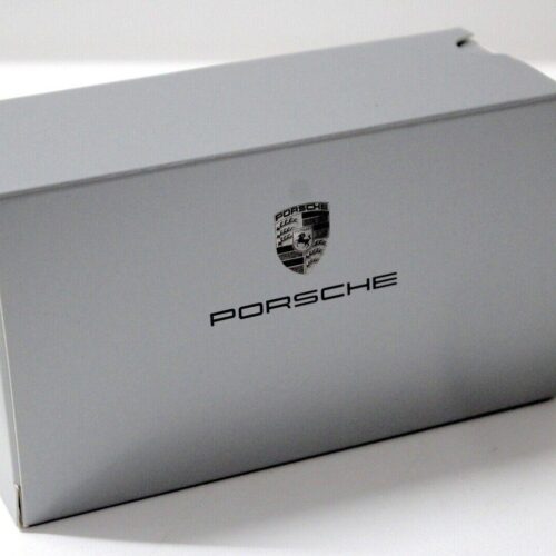 1:43 Minichamps Porsche 911 996 GT3 RS white/ blue DEALER VERSION