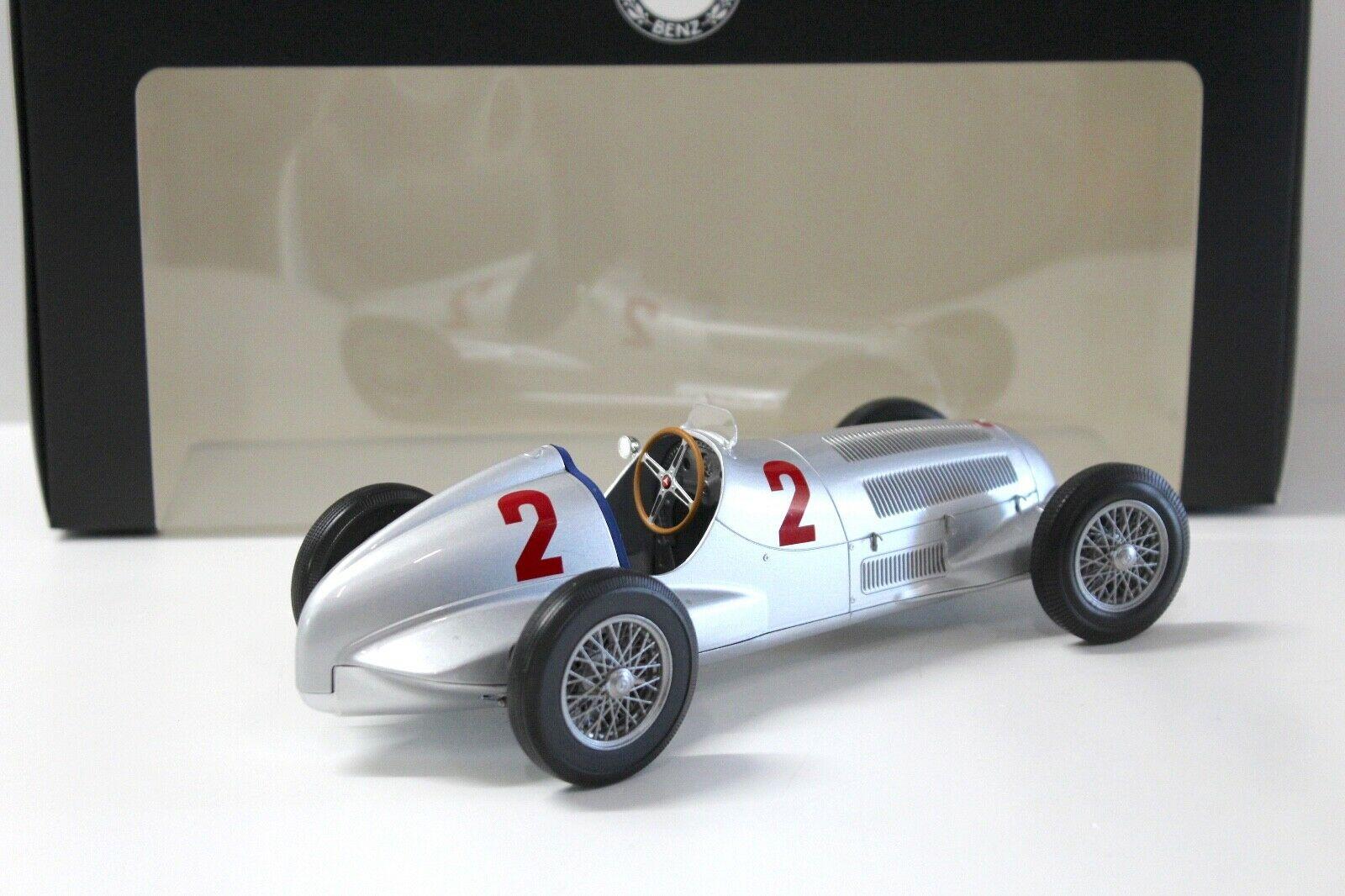 1:18 Minichamps Mercedes W125 Silberpfeil Lang Tripolini #2 DEALER VERSION