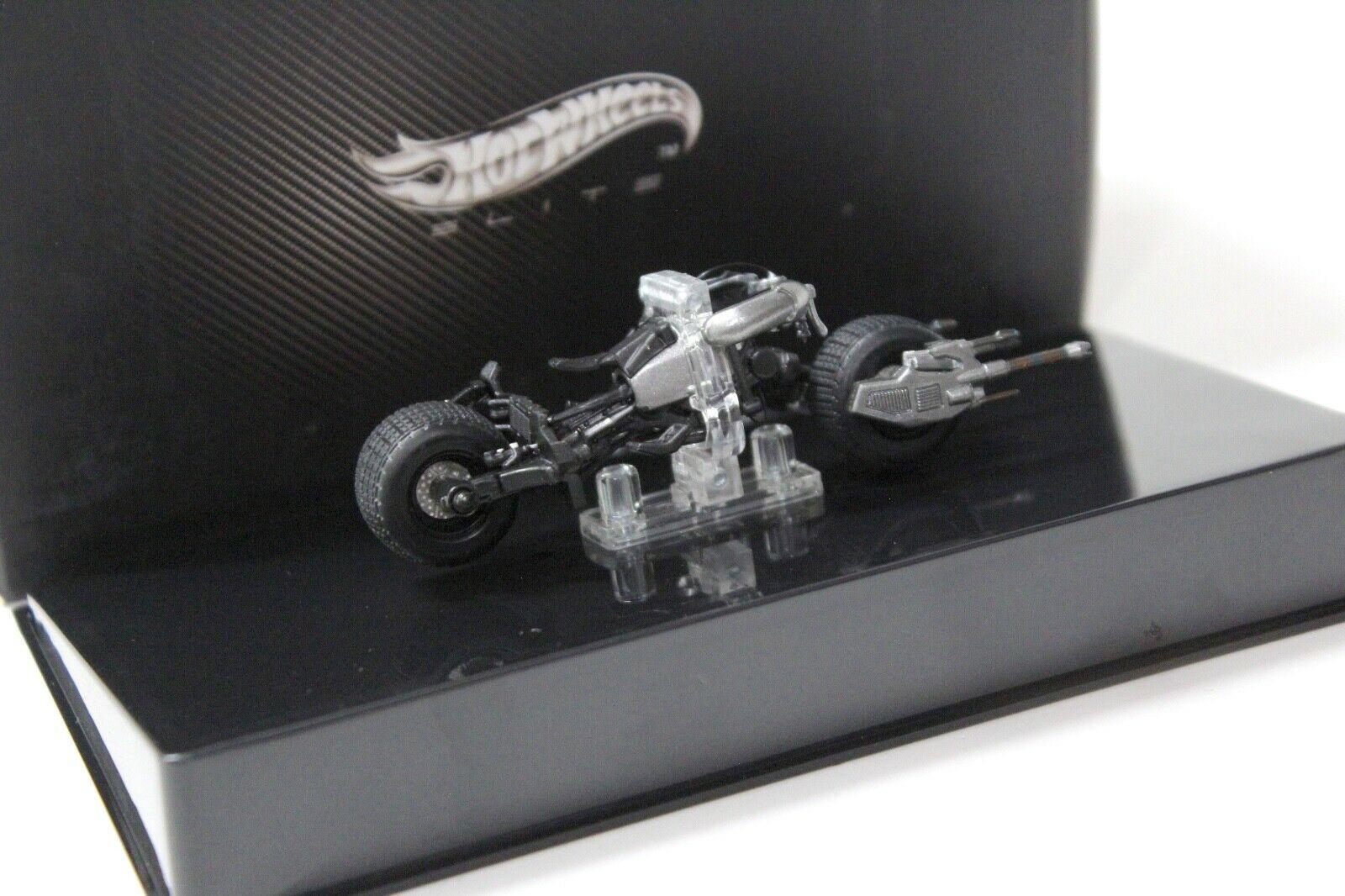 1:43 Elite Batman Batmobile Bat-Pod Dark Knight