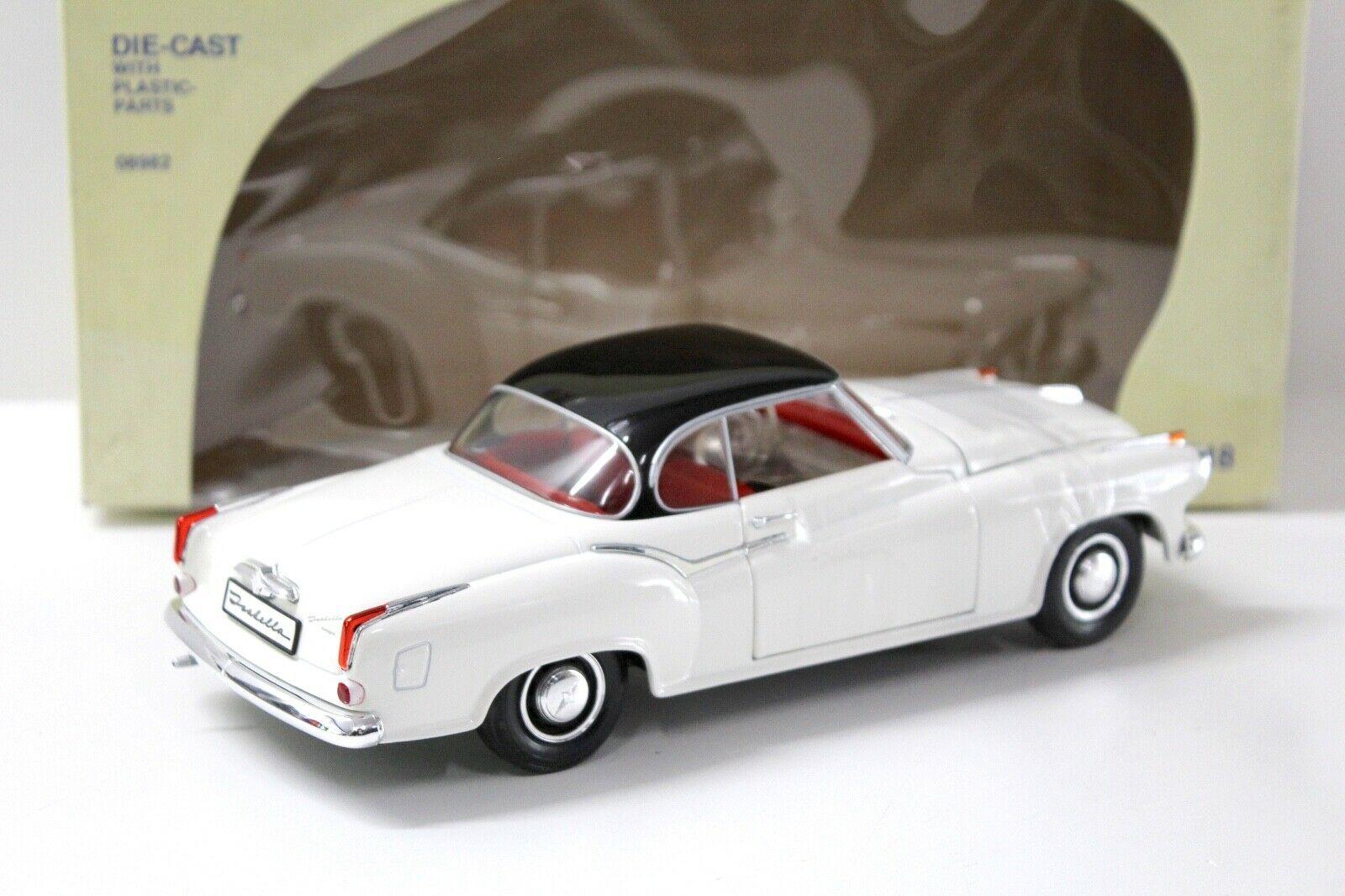 1:18 Revell Borgward Isabella Coupe white/ black