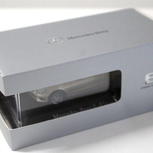 1:43 Kyosho Mercedes E-Klasse Cabriolet beige DEALER VERSION