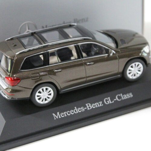 1:43 Norev Mercedes GL-Class X166 brown DEALER VERSION - Image 2