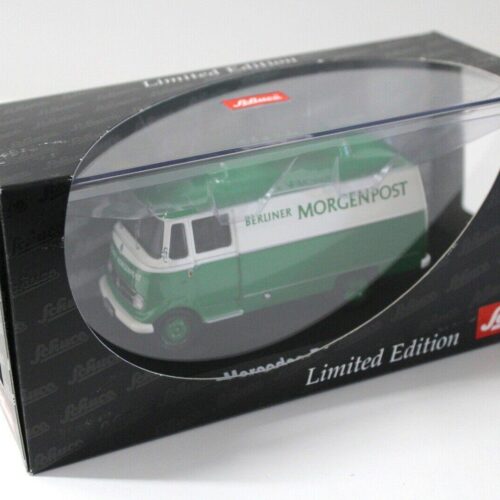1:43 Schuco Mercedes L319 box Berliner Morgenpost green - Image 3