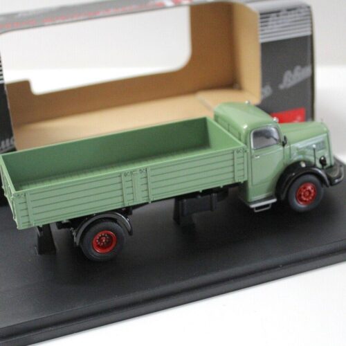 1:43 Schuco Mercedes L6600 Pritschenwagen green