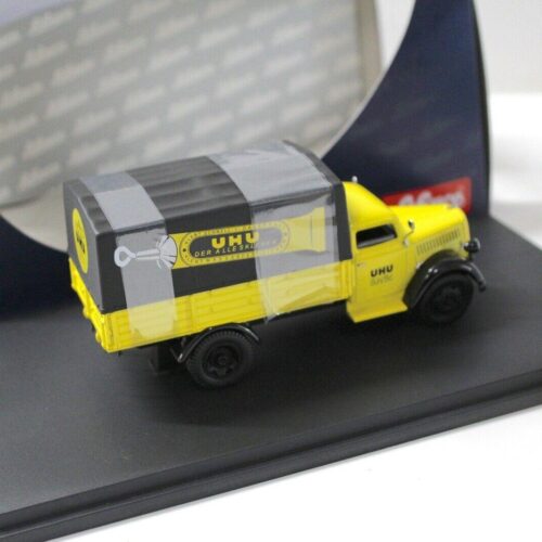 1:43 Schuco Opel Blitz S 3t Pritsche-Plane "UHU"