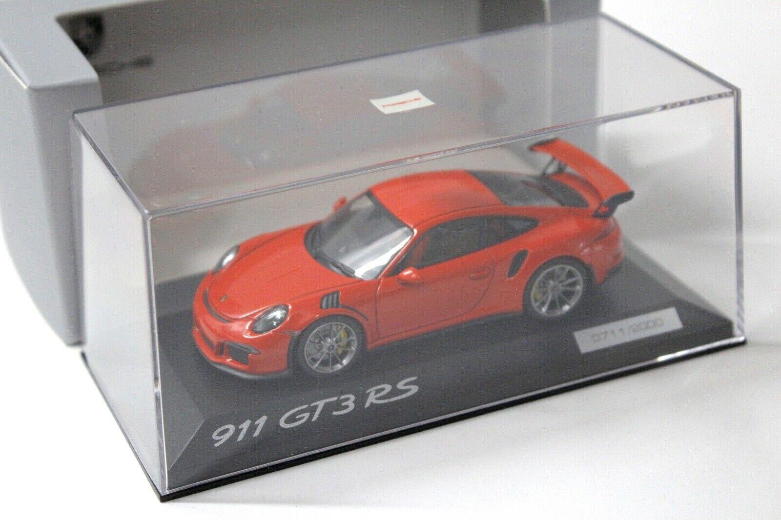 1:43 Minichamps Porsche 911 991 GT3 RS orange DEALER VERSION