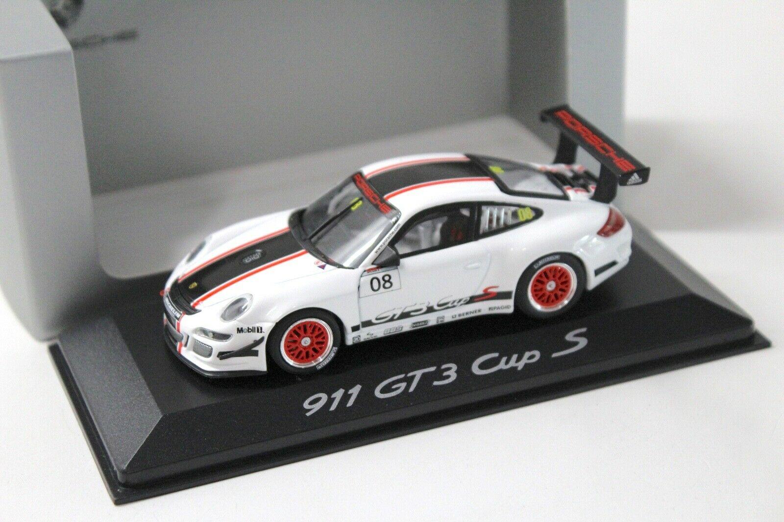 ID 50928 orig.jpg 1:43 Minichamps Porsche 911 997 GT3 CUP S #08 white DEALER VERSION