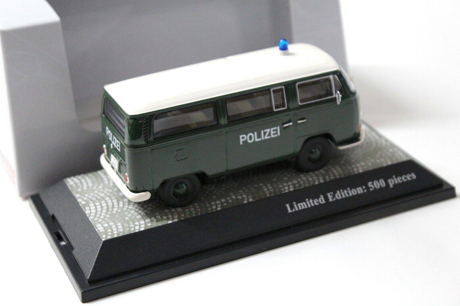 1:43 Premium ClassiXXs VW T2a Bus POLIZEI green