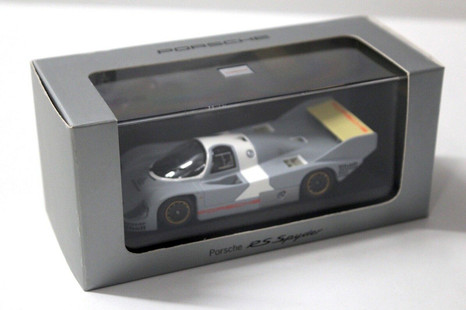 1:43 Minichamps Porsche 956K Roll Out Weissach grey DEALER VERSION