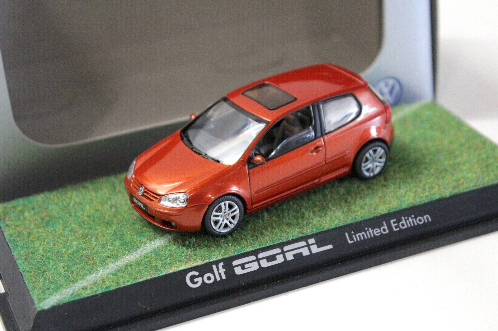 ID 51216 orig.jpg 1:43 Schuco VW Golf V 5 Goal orange DEALER VERSION