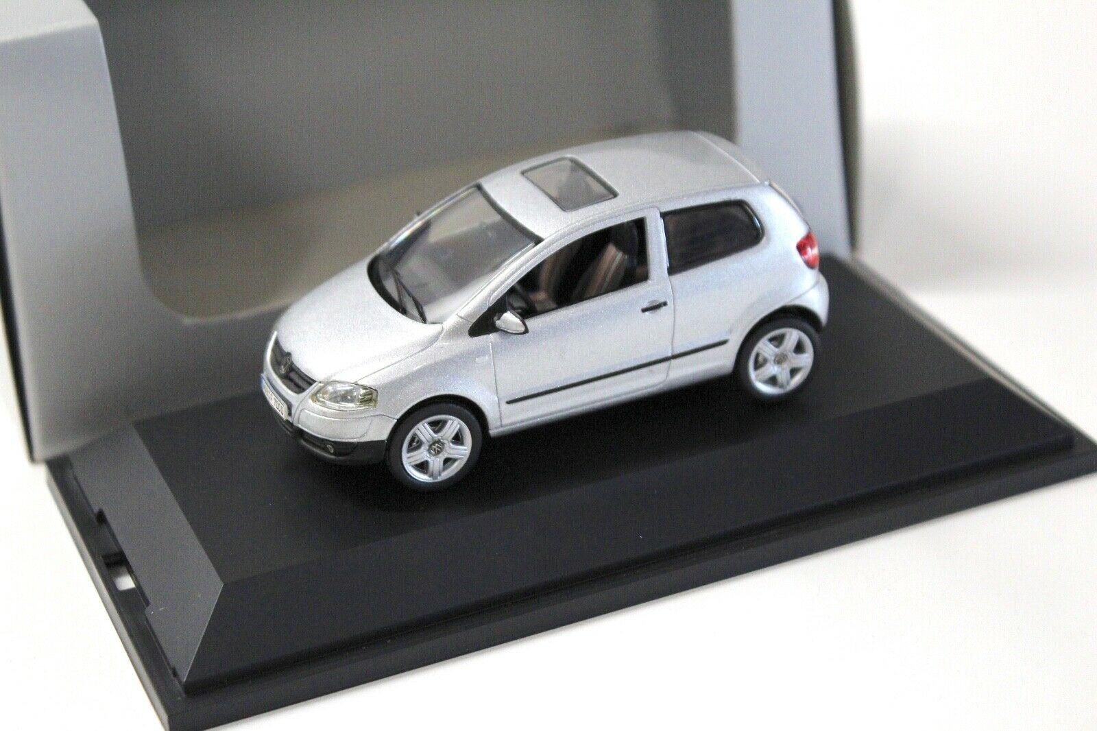 1:43 Schuco VW FOX silver DEALER VERSION