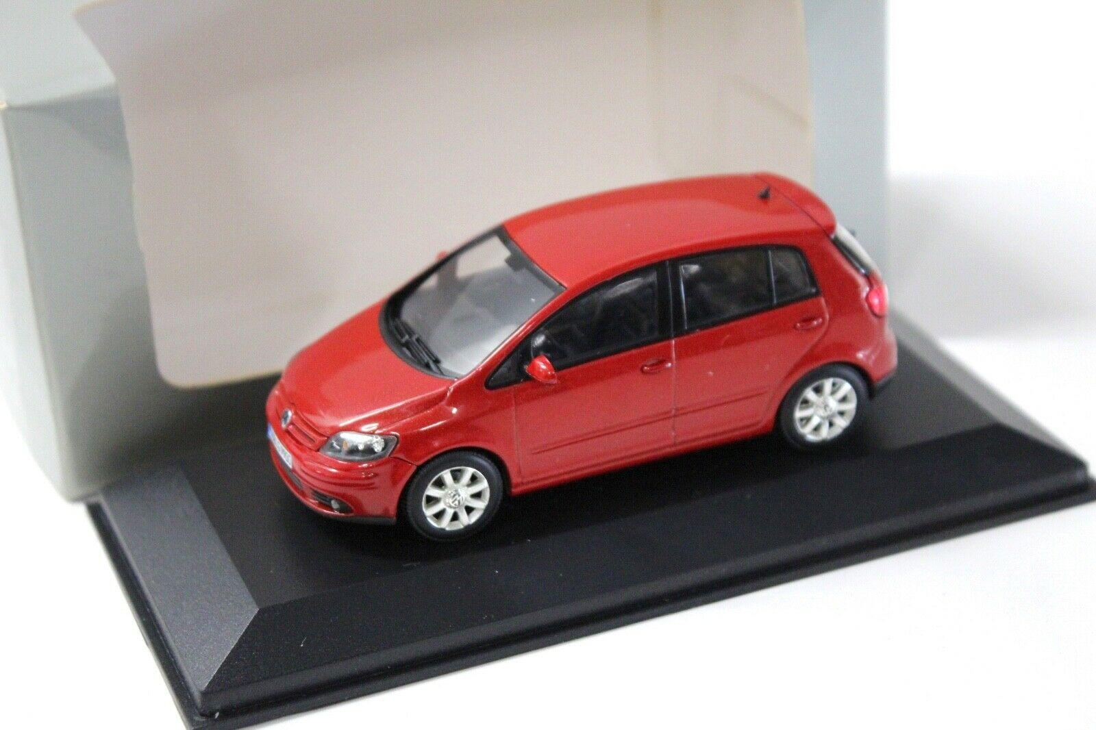 ID 51395 orig.jpg 1:43 Minichamps VW Golf Plus red DEALER VERSION