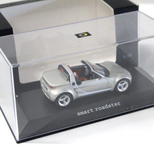 1:43 Minichamps Smart Roadster champagner remix DEALER VERSION