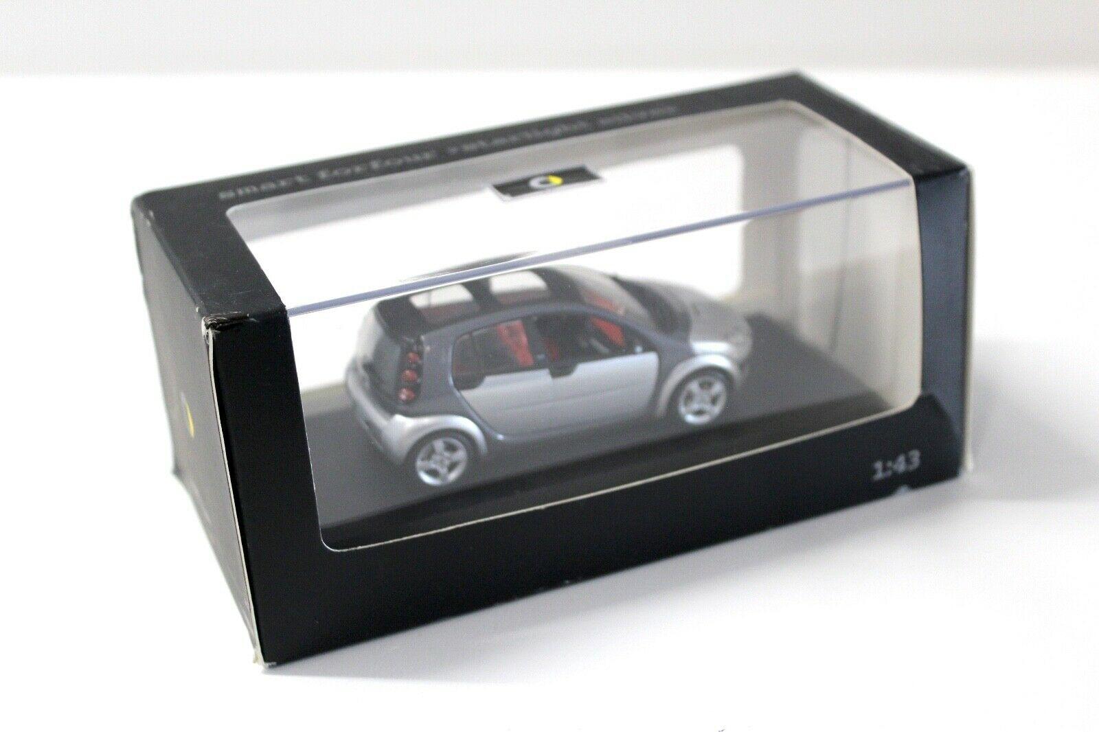 1:43 Schuco Smart Forfour Starlight silver DEALER VERSION