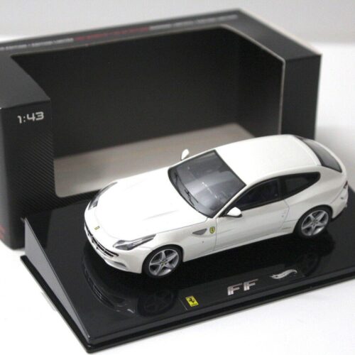 1:43 Hot Wheels Elite Ferrari FF pearl white