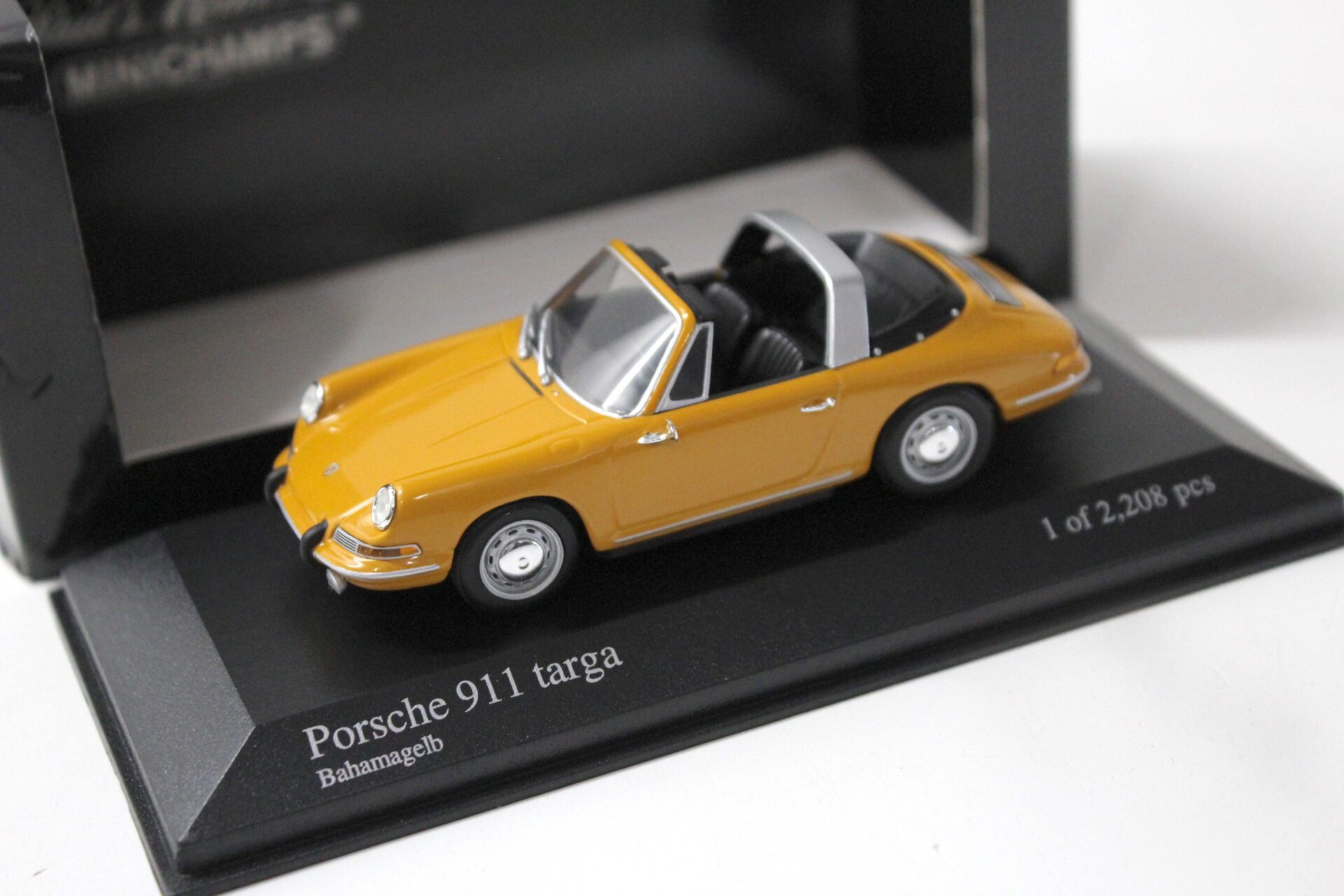 1:43 Minichamps Porsche 911 Targa 1965 Bahamas yellow