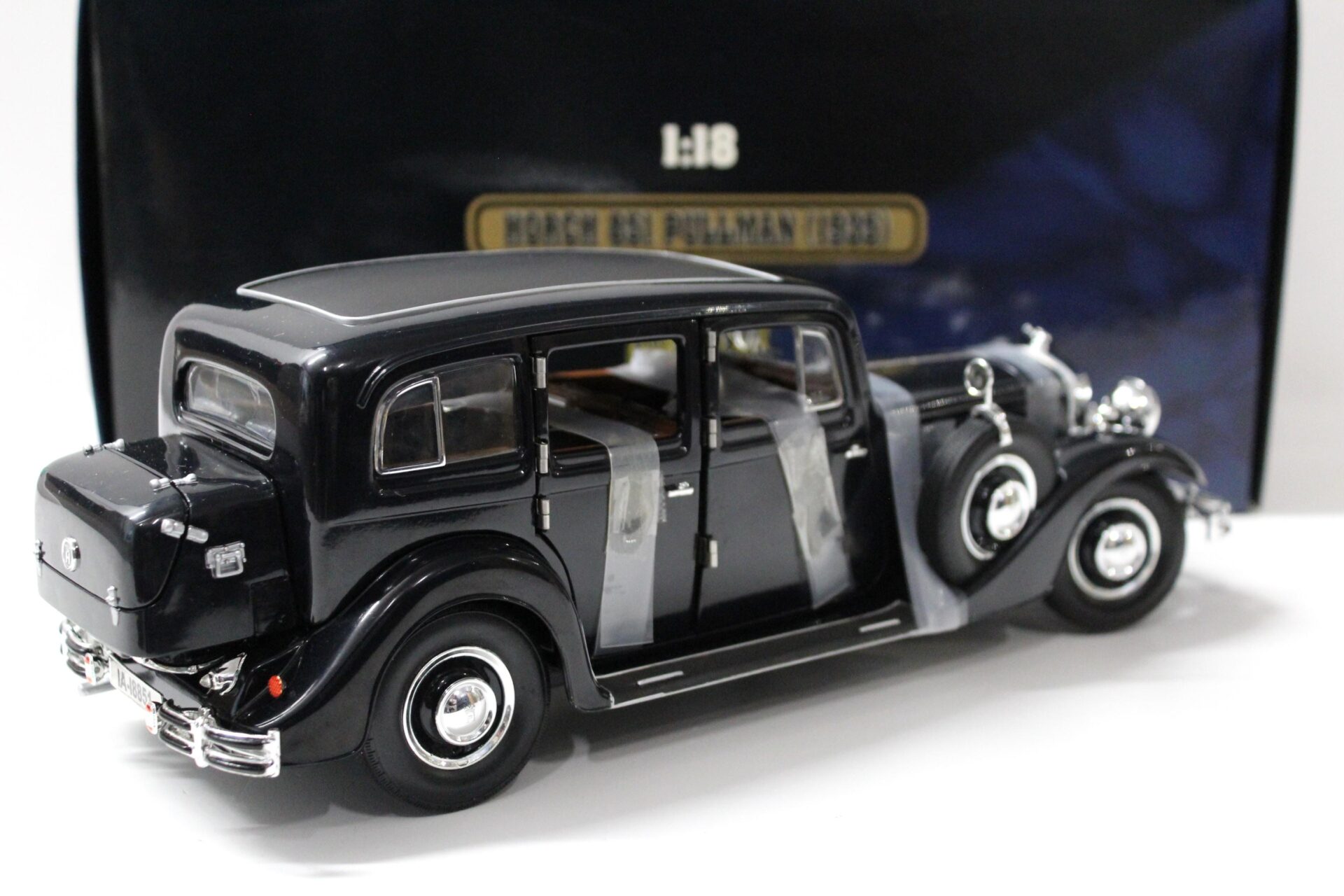 1:18 Ricko Horch 851 Pullman 1935 black