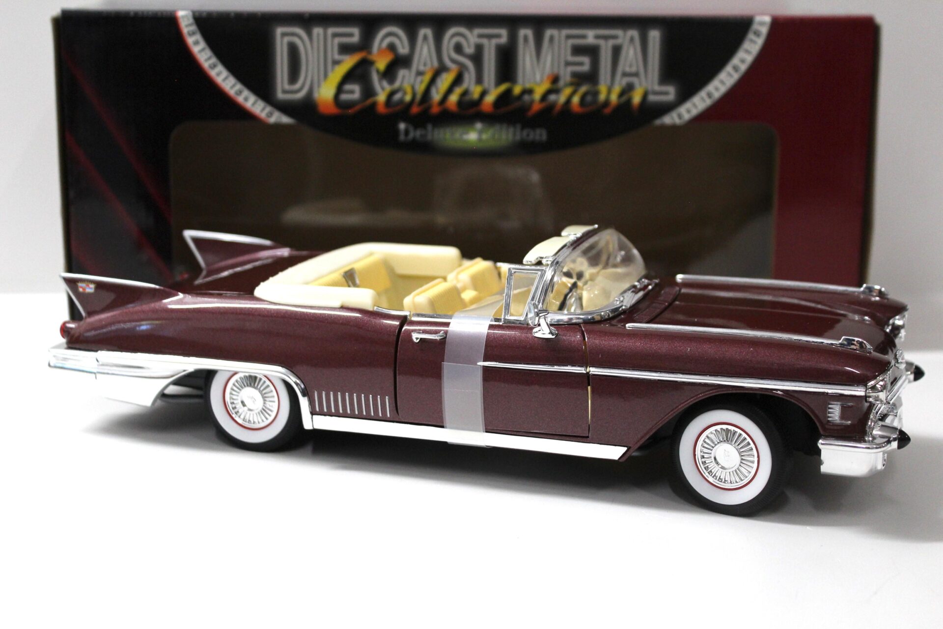 1:18 Road Signature 1958 Cadillac Eldorado Biarritz dark red metallic