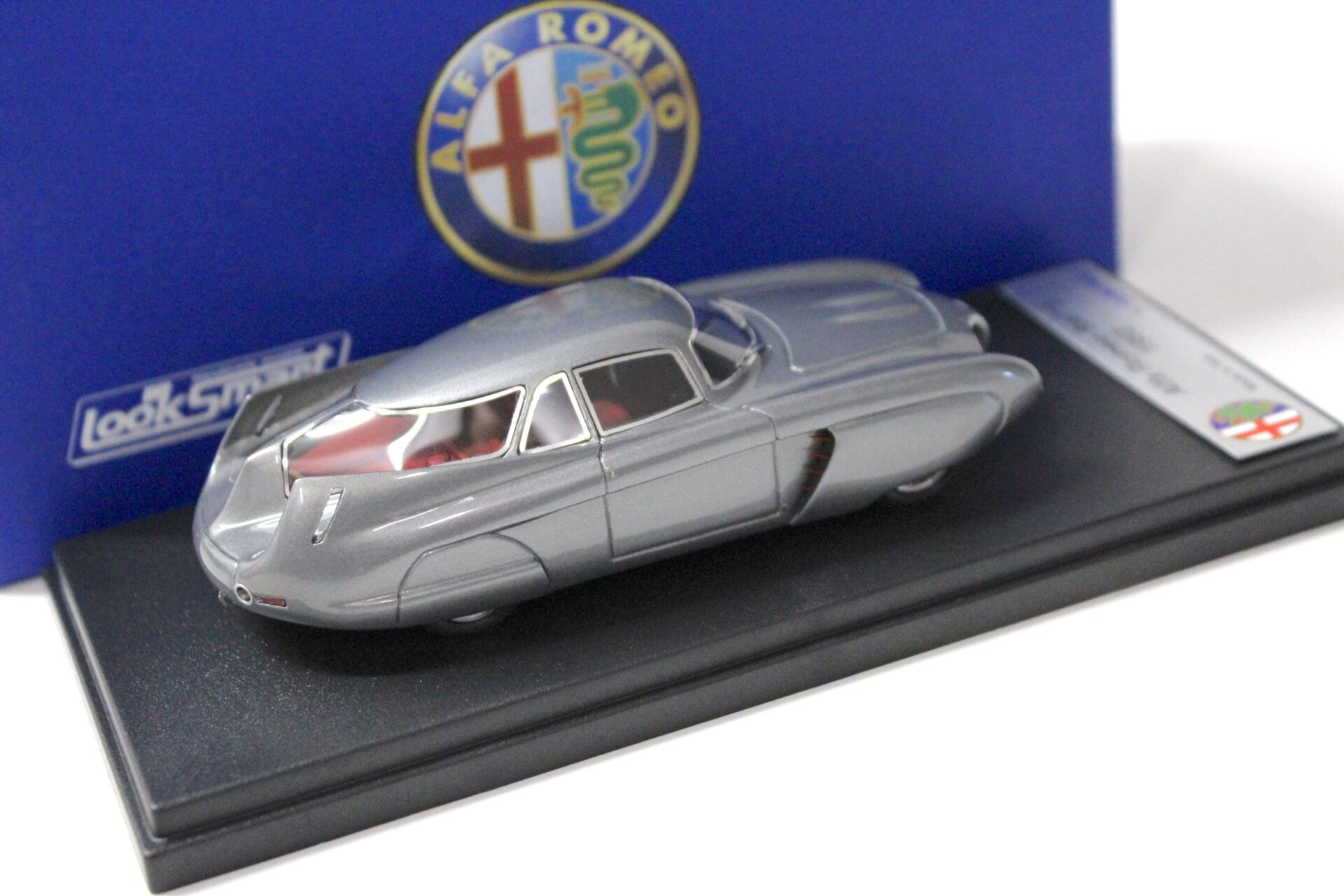 1:43 LookSmart Alfa Romeo BAT 5 Salone di Torino 1953 grey metallic