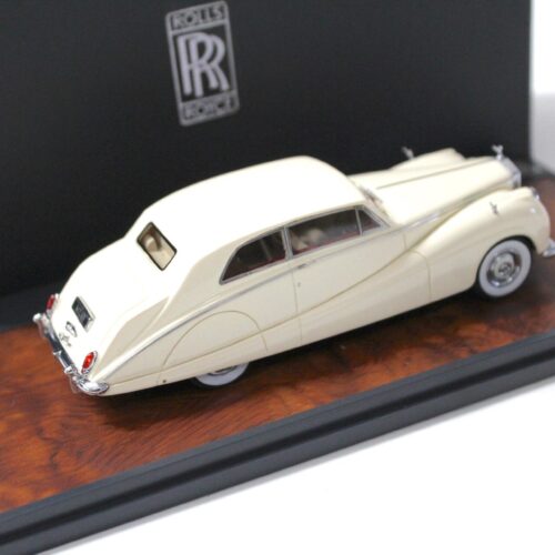 1:43 Matrix Freestone & Webb Design #3193 2-door Coupe white
