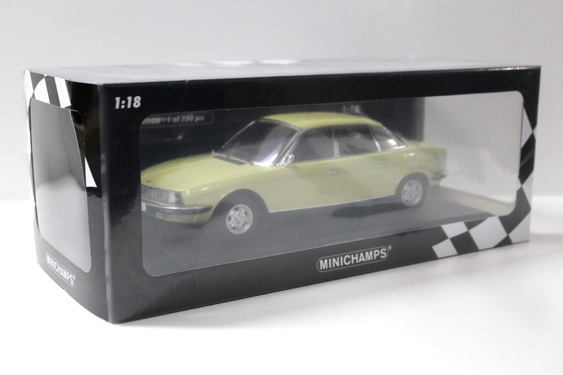 1:18 Minichamps NSU Ro 80 yellow 1972