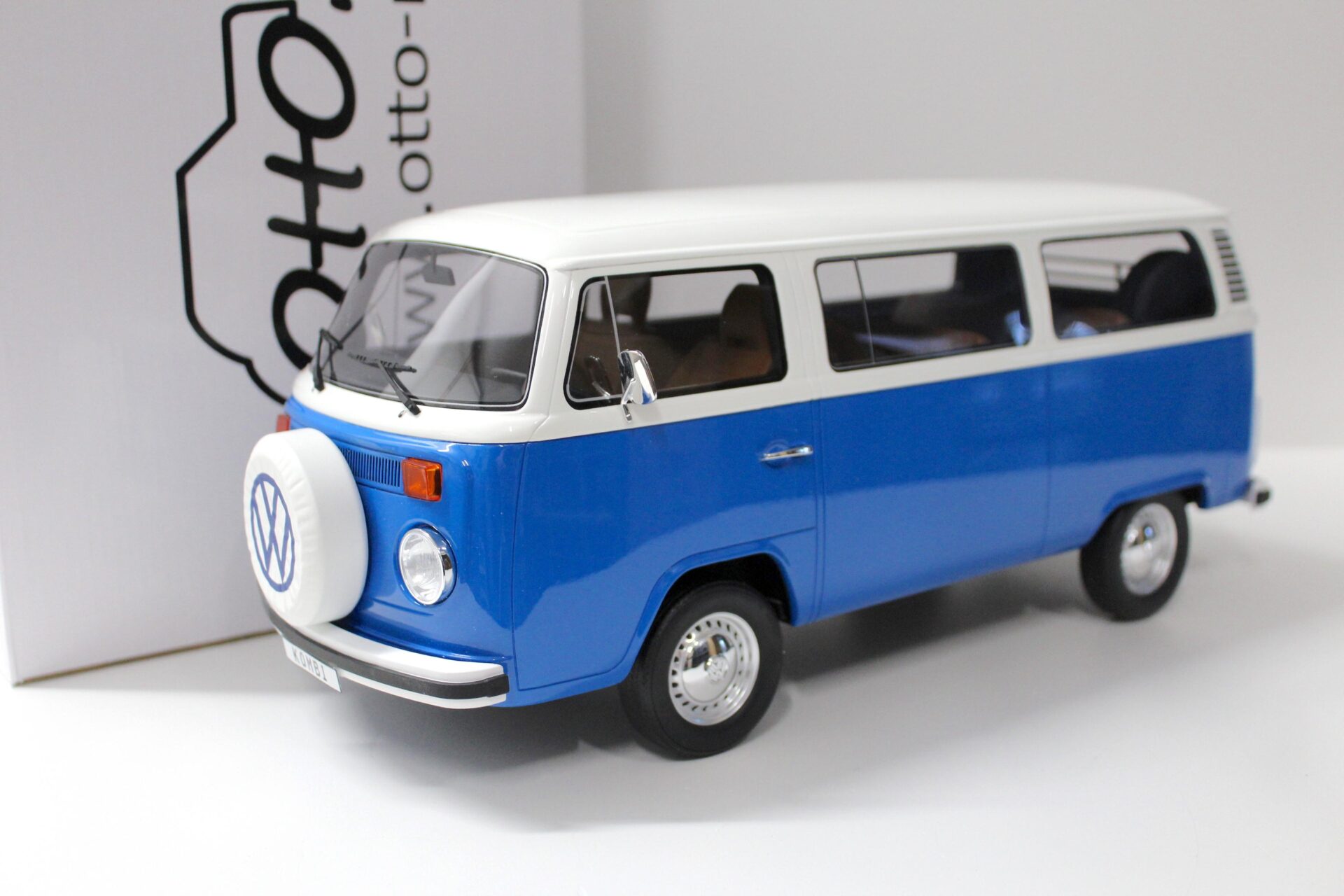 ID 52131 orig 1.jpg 1:12 OTTO mobile G040 VW Bus T2 Kombi Clear blue/ white 1978