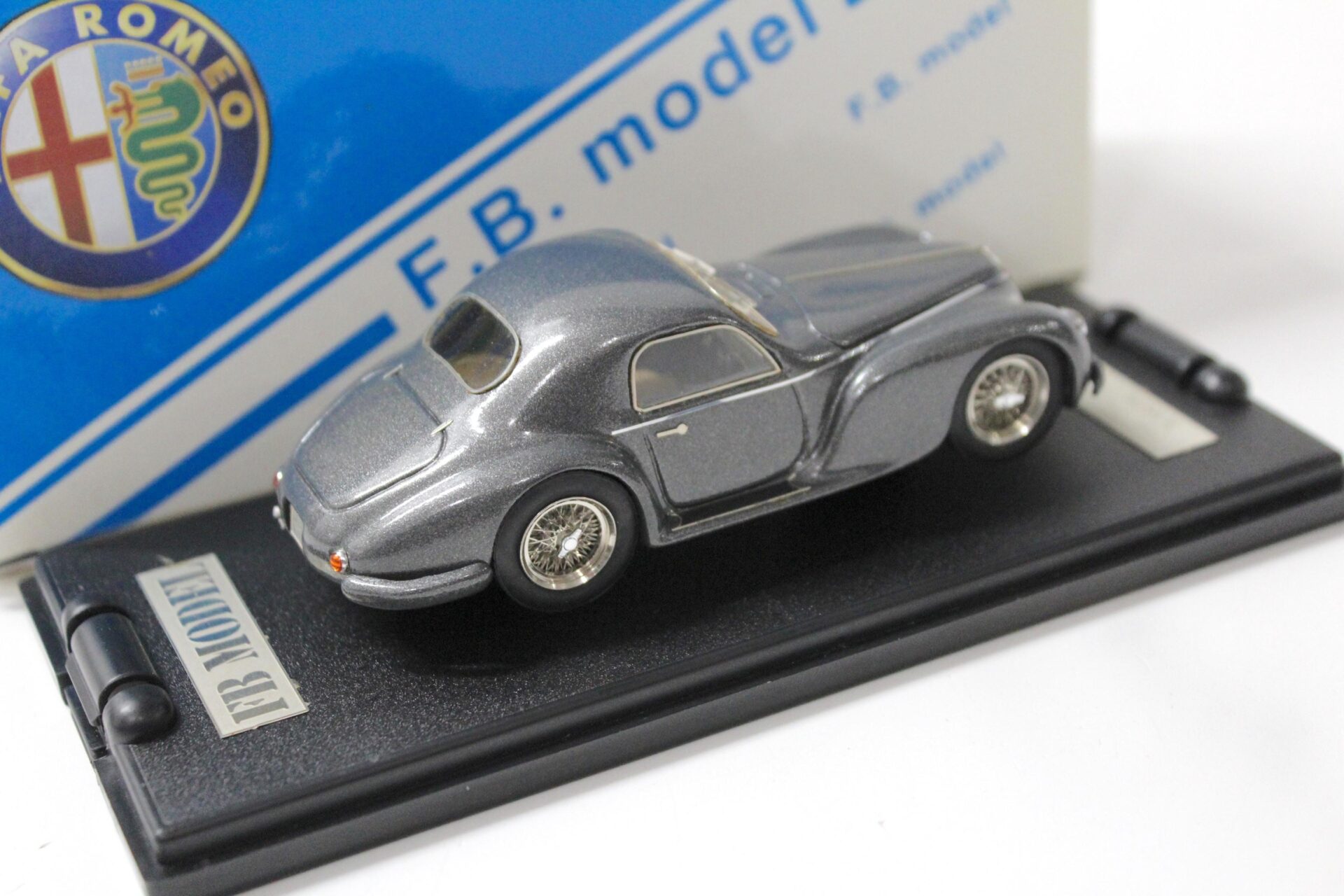 1:43 FB Model Alfa Romeo 6C 2500 SS Touring Coupe street grey