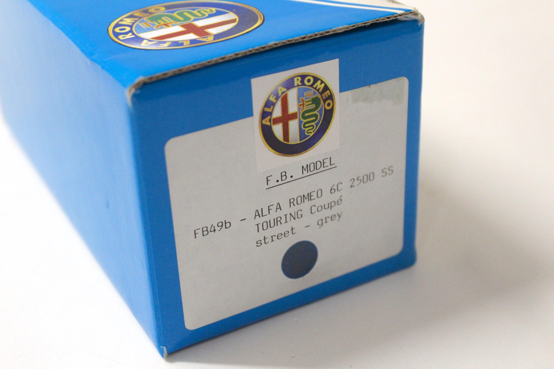 1:43 FB Model Alfa Romeo 6C 2500 SS Touring Coupe street grey