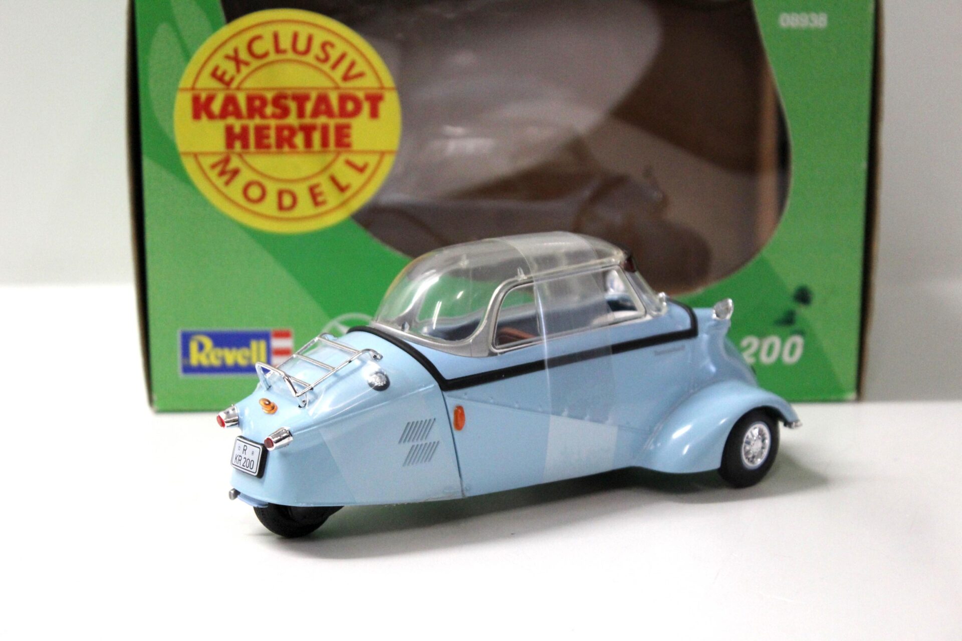 1:18 Revell Messerschmitt KR 200 Kabinenroller light blue