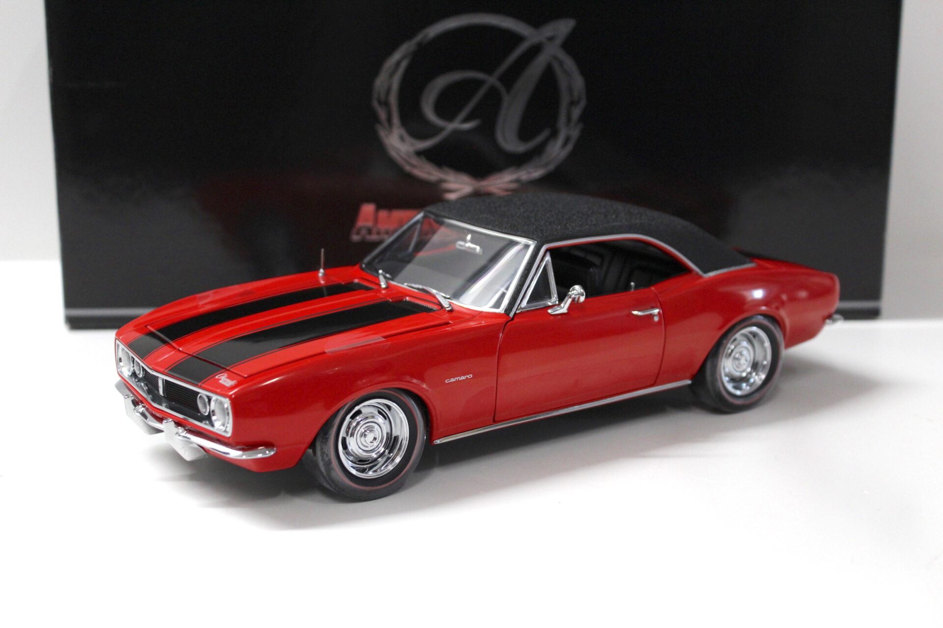 1:18 ERTL Authentics Chevrolet Camaro Z28 Coupe red/ black 1967