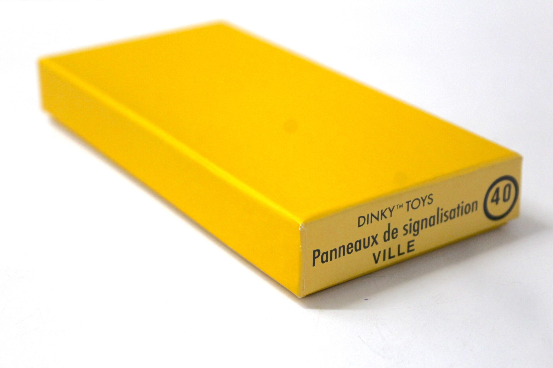 1:43 Dinky Toys Schilder Verkehrszeichen Road signs Panneaux de Signalisation 6 pcs.