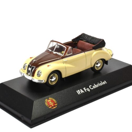 1:43 Atlas DDR Collection IFA F9 Cabriolet beige/ brown