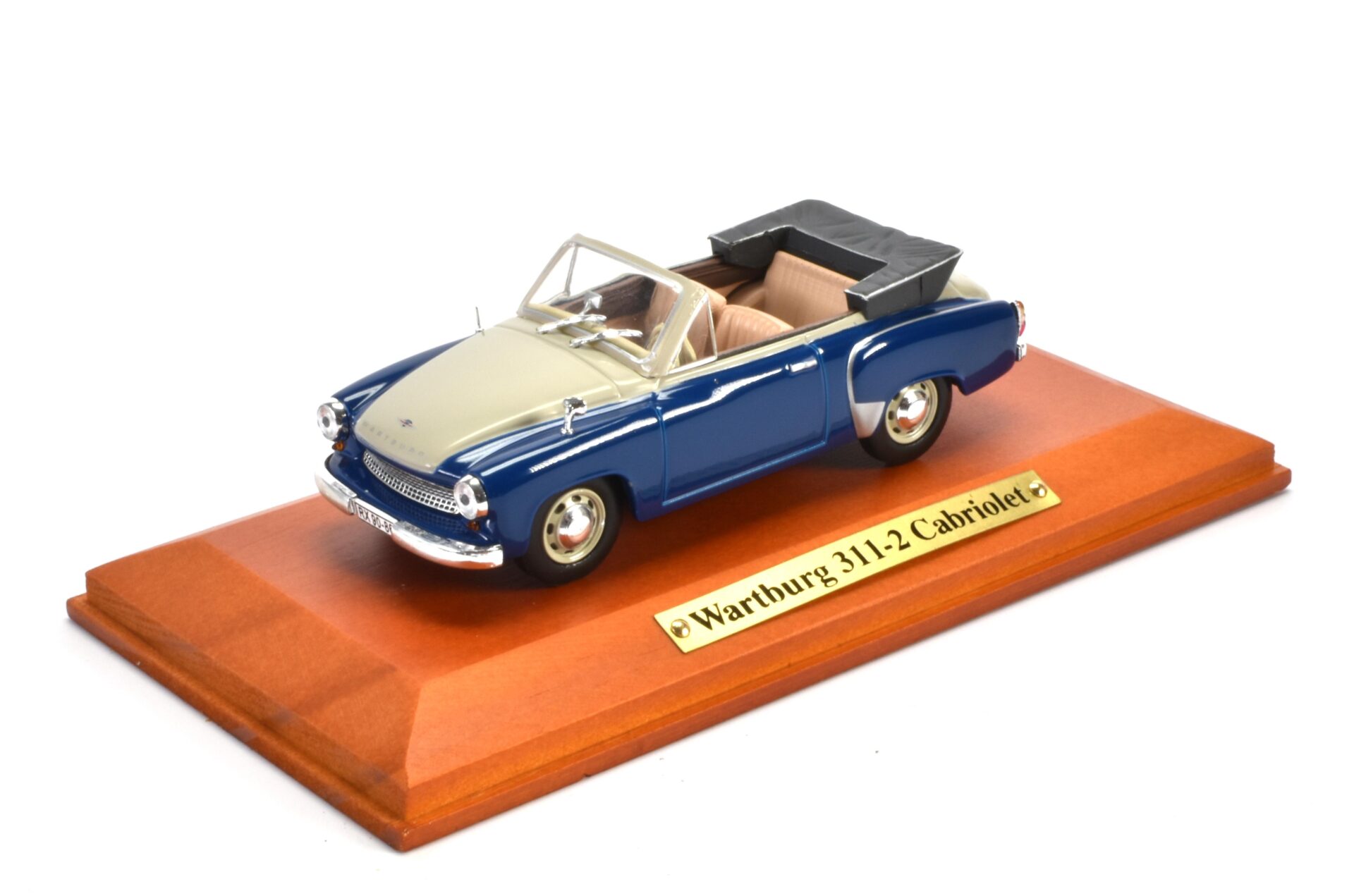 1:43 Atlas DDR Collection Wartburg 311-2 Cabriolet blue *Wood Base*