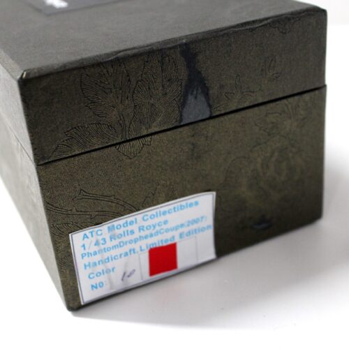 1:43 ATC Model Rolls Royce Phantom Drophead Coupe 2007 "opening doors" red