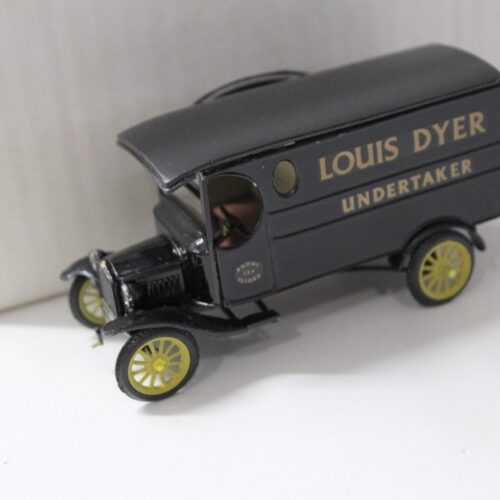 1:43 ESSEX Models 1915 Ford T Hearse Superscale Basillon black