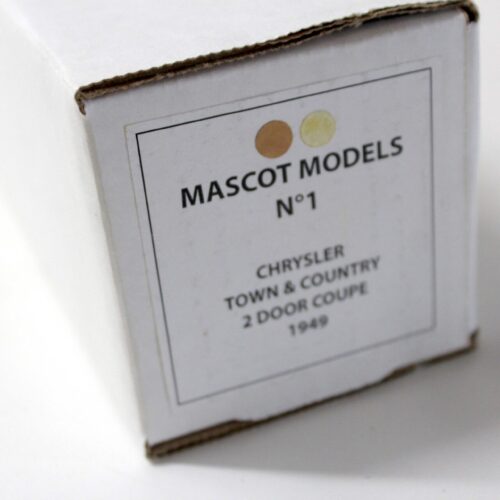 1:43 Mascot Models Chrysler Town & Country 2 Door Coupe 1949 beige/ brown